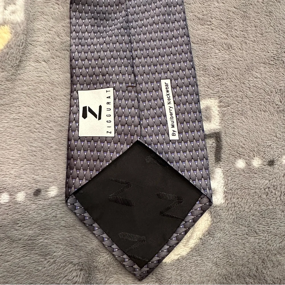 Ziggurat 100% Silk Diamond Print Tie